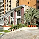 Flat Live Lodge
